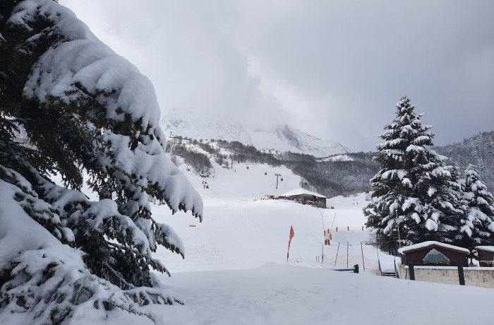 Neige fraîche et promotion pour le dernier week-end