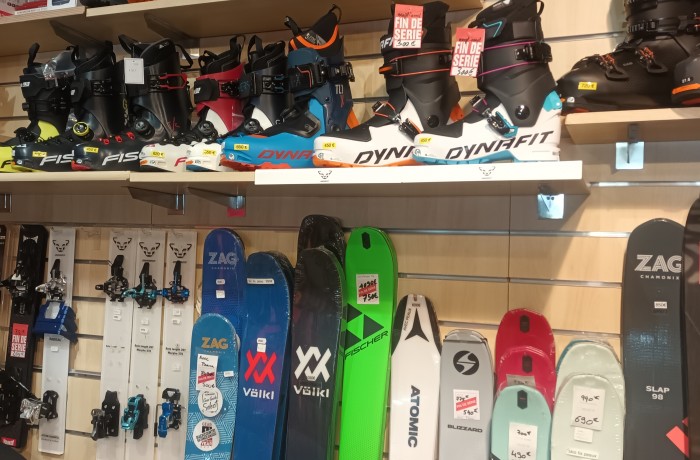 Promotion matériel skis et chaussures de randonnée